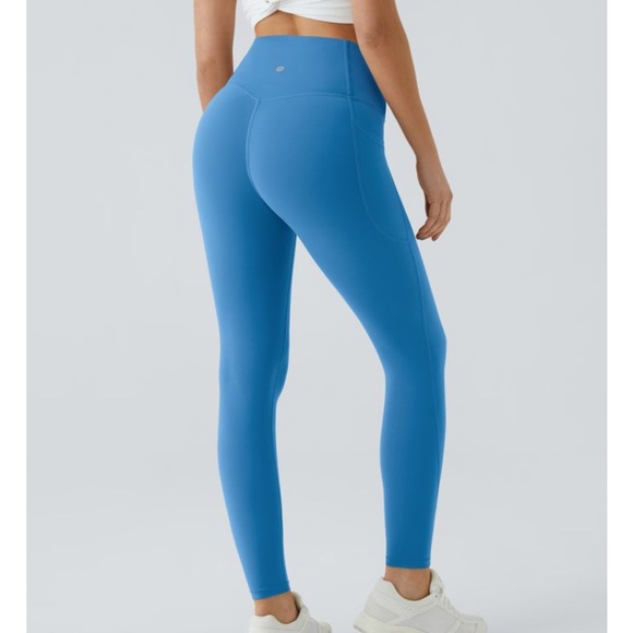 Halara UltraSculpt™ High Waisted Tummy Control Pocket Shaping Leggings - Picture 4 of 14